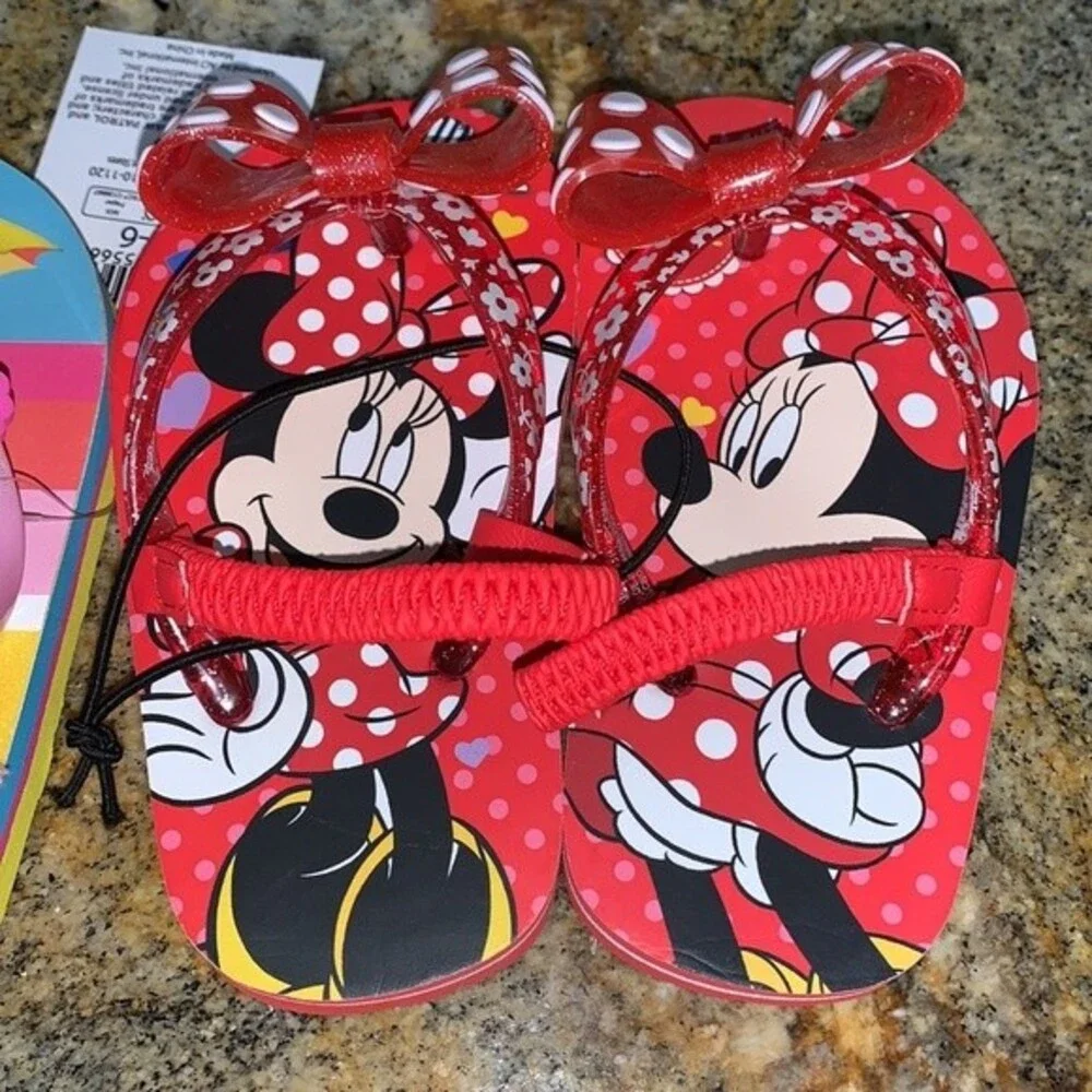Toddler sandals 5/6. Minie and Mickey and paw patrol. read description